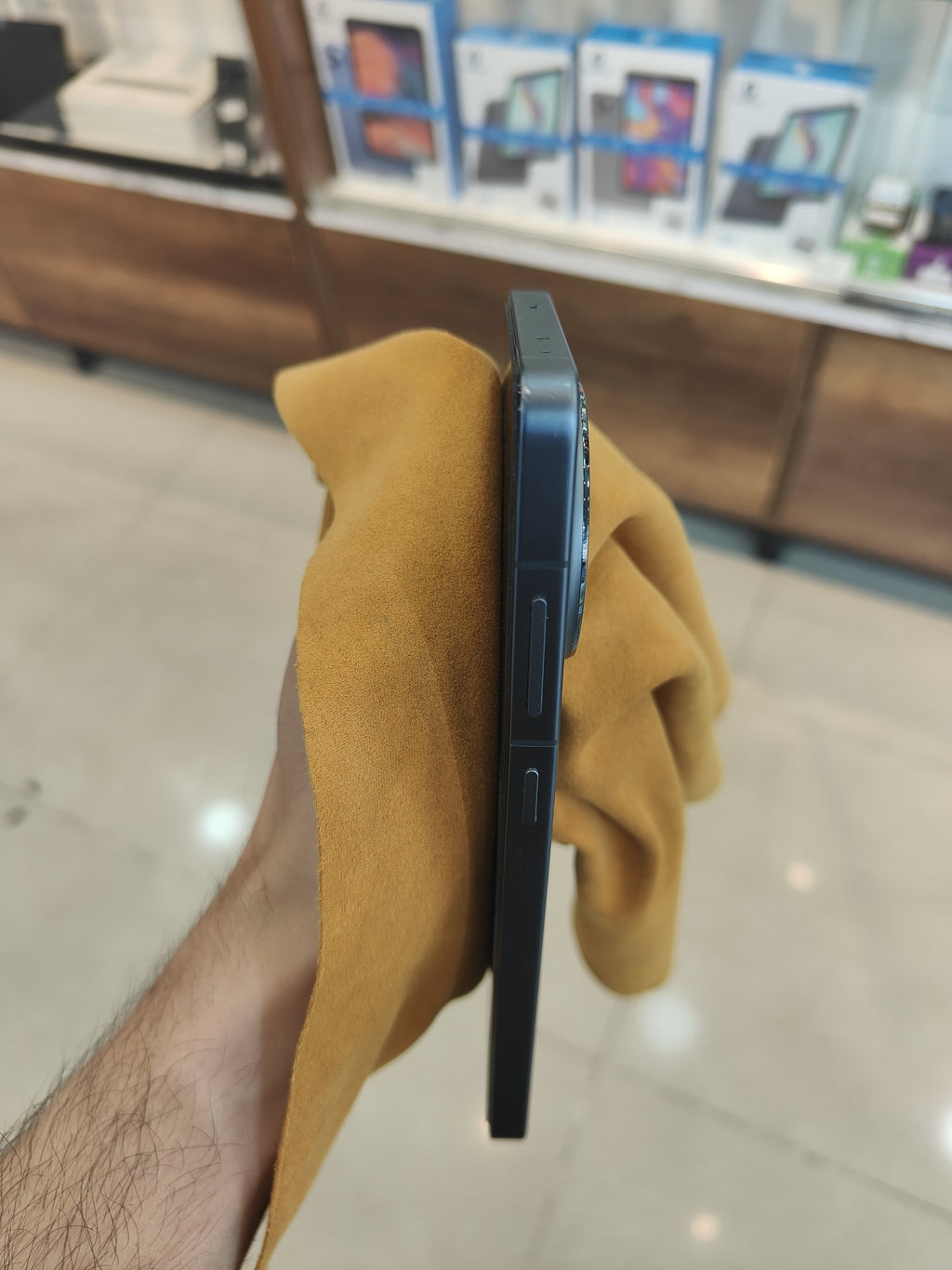 oneplus ace5 12/256 كابة